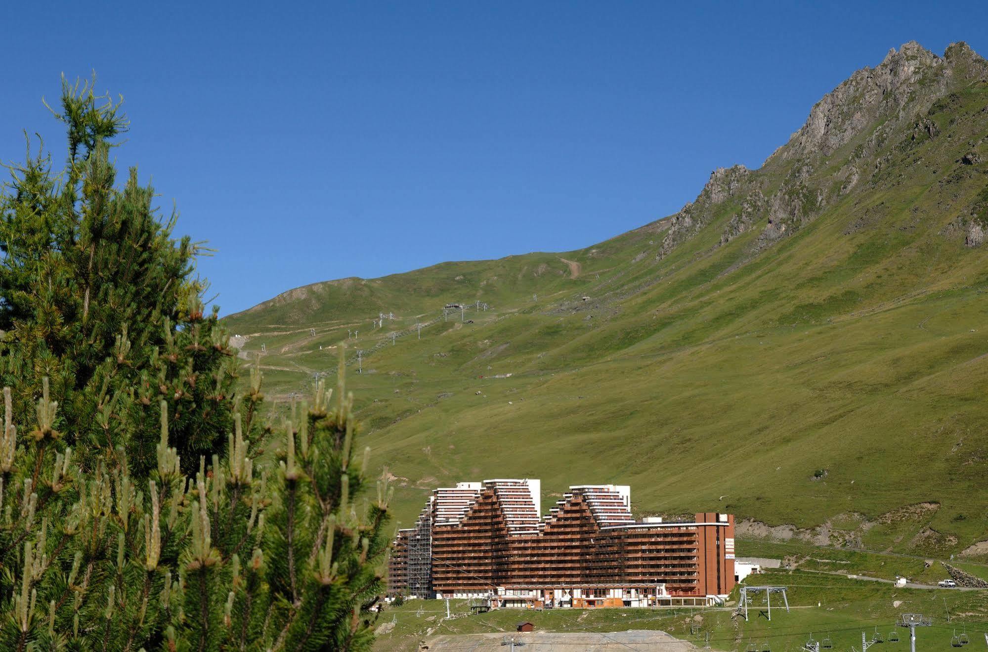 Pierre & Vacances Residence Le Montana La Mongie Esterno foto
